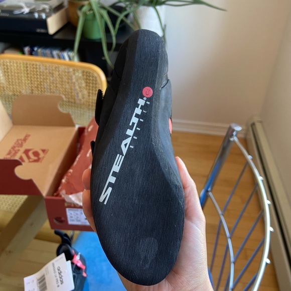 Five Ten Womens Anasazi LV Pro Climbing Shoes - Picture 3 of 5